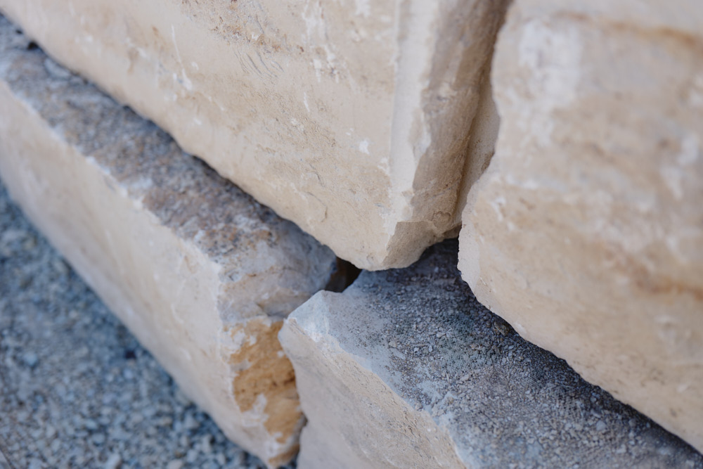 Natursteinmauer im Detail